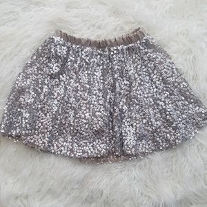 🍍3/$20 Adorable sequin skirt